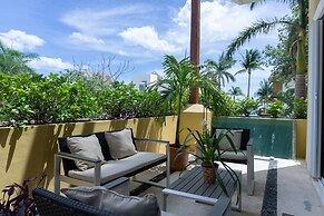 Casa Soleada 2 Bedroom Condo by RedAwning