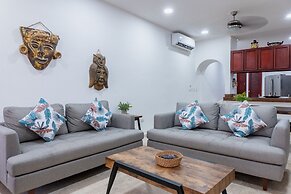 Magic Paradise A8 3 Bedroom Condo by RedAwning