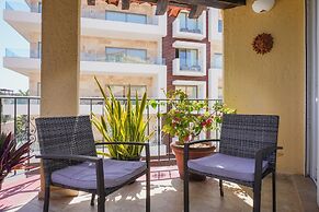 Magic Paradise A8 3 Bedroom Condo by RedAwning