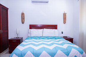 Magic Paradise A8 3 Bedroom Condo by RedAwning