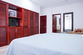 Magic Paradise A8 3 Bedroom Condo by RedAwning