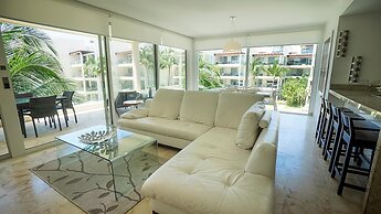 Elements 216 2 Bedroom Condo by RedAwning