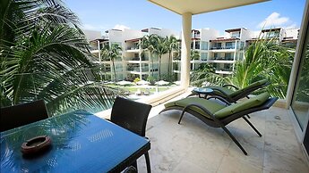 Elements 216 2 Bedroom Condo by RedAwning
