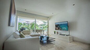 Elements 220 2 Bedroom Condo by RedAwning