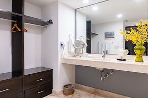 Elements 112 2 Bedroom Condo by RedAwning