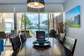 Elements 112 2 Bedroom Condo by RedAwning