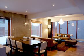 Asanagi 3 bedroom by Hokkaido Tracks