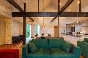 Kitsune House by H2 Life