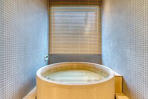 Chalet W by H2 Life