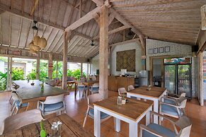 Wide Sands Beach Retreat