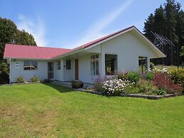 Waikawa House