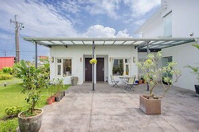 Jiaoxi 320 B&B
