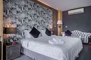 Jiaoxi 320 B&B