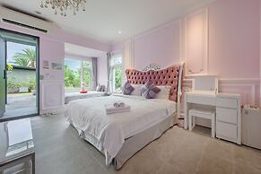 Jiaoxi 320 B&B