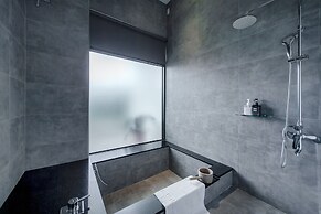 Jiaoxi 320 B&B