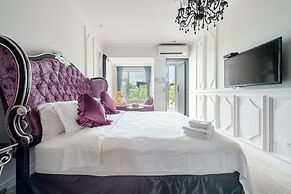 Jiaoxi 320 B&B
