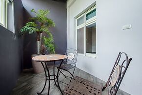 Jiaoxi 320 B&B