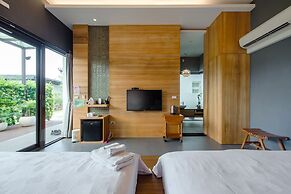 Jiaoxi 320 B&B