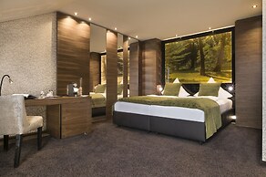 Land  & Golf Hotel Stromberg
