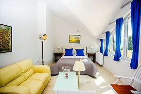 Xenia Ionis Luxury Concept Apartments