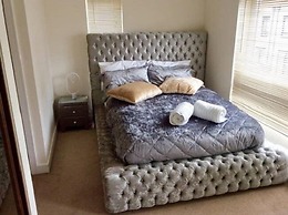 Igloo CityCroft Luxury Townhouse