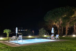 Villa Pine Forest