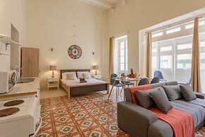 Historic Valletta Private Houses