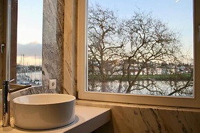 A Rendilheira Charming Suites.