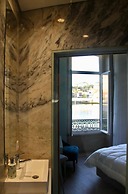 A Rendilheira Charming Suites.