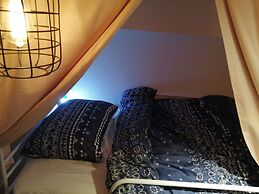 Kawaii House - Hostel, Caters to Women