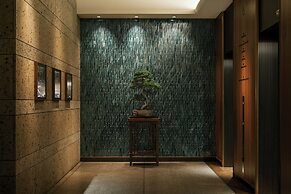 The Aoyama Grand Hotel