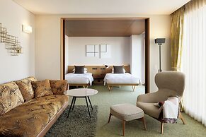The Aoyama Grand Hotel