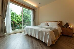 Tree Lake B&B