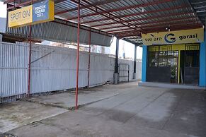 SPOT ON 2577 Pondok Garasi