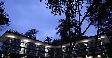 Roxy Sematan Villa & Townhouse