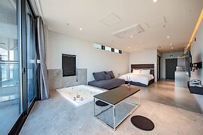 W Spa Pension