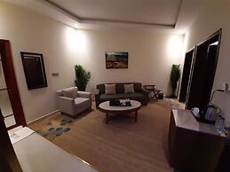 Qasr Alshamal Hotel