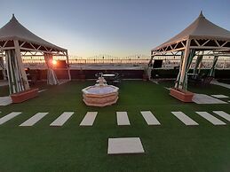 Qasr Alshamal Hotel