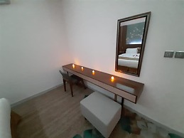 Qasr Alshamal Hotel