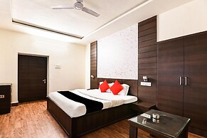 Hotel Surpin Palace