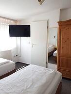 Hotel - Pension - Weller