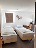 Hotel - Pension - Weller