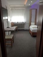 Hotel - Pension - Weller