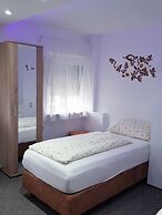Hotel - Pension - Weller