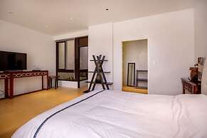 Navy Hill Resort