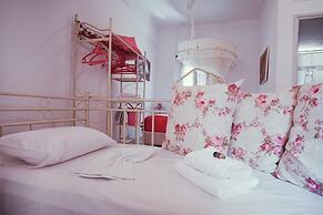 Studio Lefaki