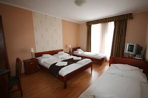 Hotel Patonai