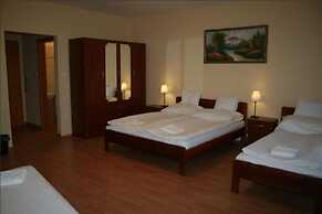 Hotel Patonai