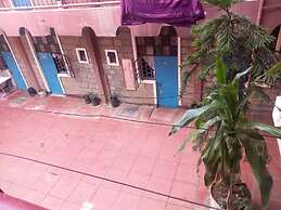 Tarino Bar And Lodging