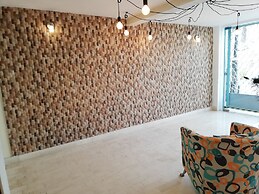 Cordiality Inn